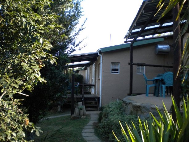Vekis Village