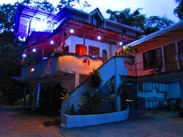 Agua Inn