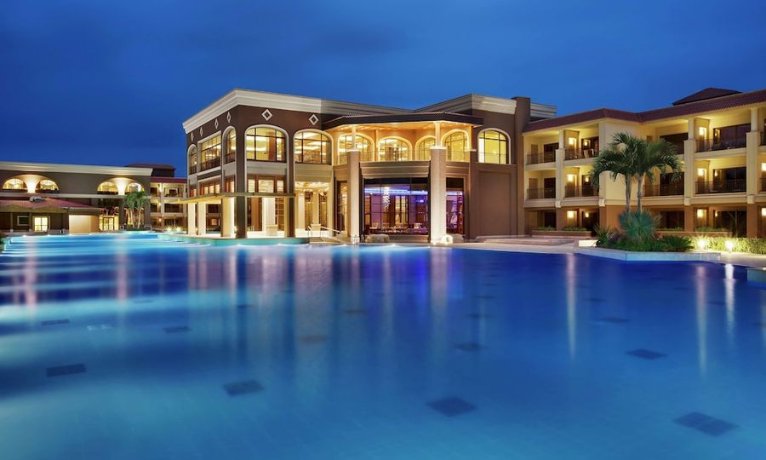 Hilton Alexandria King's Ranch