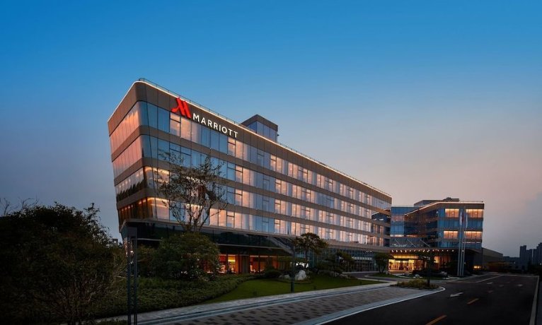 Xuzhou Marriott Hotel Lakeview