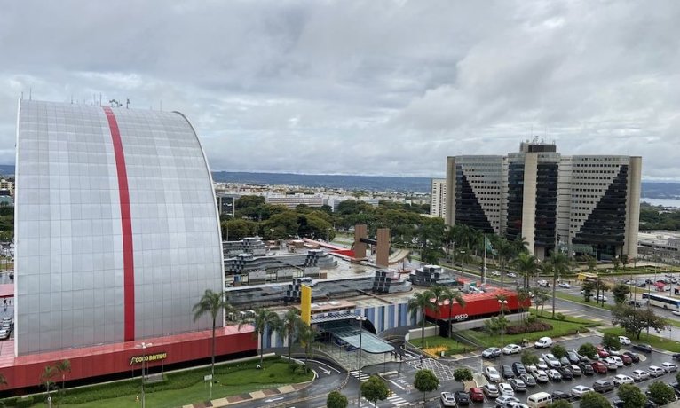 Athos Bulcão Hplus Executive