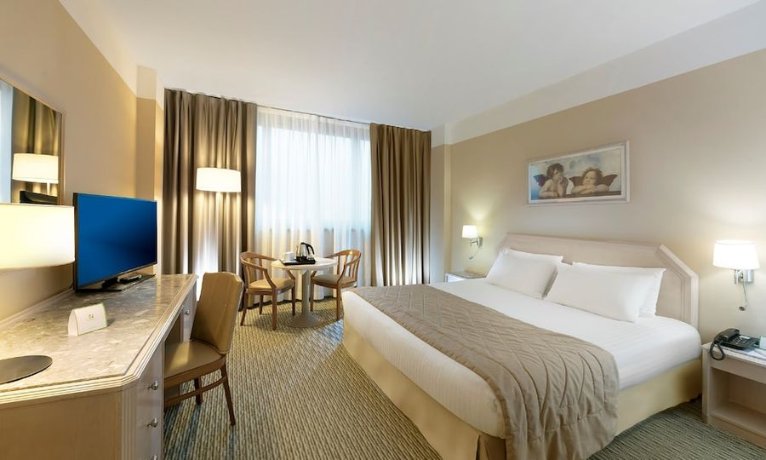 Holiday Inn Naples