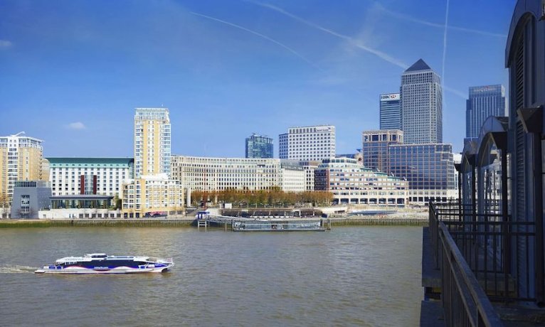 DoubleTree by Hilton Hotel London - Docklands Riverside