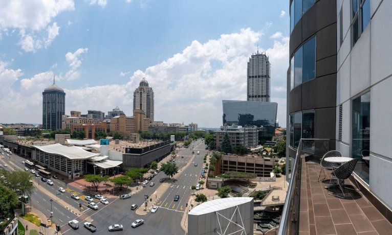 Radisson Blu Gautrain Hotel, Sandton Johannesburg