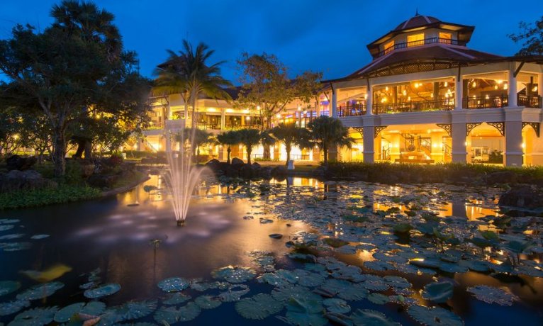 Rawi Warin Resort and Spa