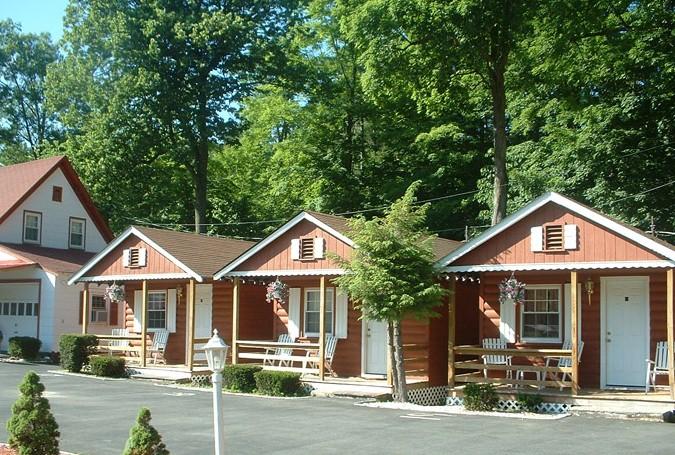 Seven Dwarfs Motel Cabins Lake George Compare Deals