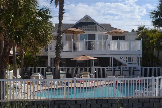 Schooner Hotel Madeira Beach Compare Deals