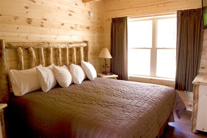 Cabins Of Mackinaw Mackinaw City Compare Deals