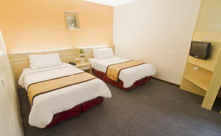 Crystal Inn Batu Pahat - Compare Deals