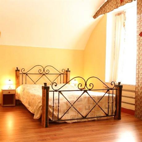 Antonio Old Town Residence