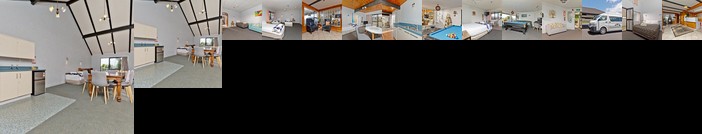 Oakwood Manor Motor Lodge