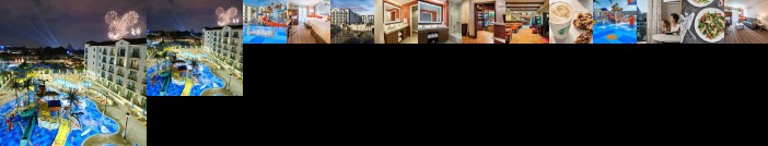 Courtyard Anaheim Theme Park Entrance